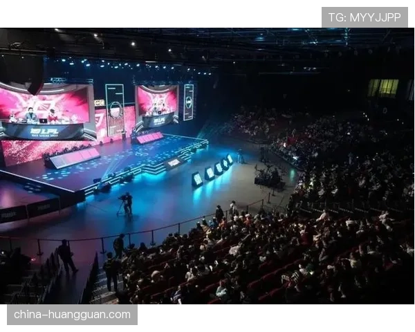 深度报道:法甲与电竞场馆合作,探索基于云技术的“虚拟主场”观赛新模式 深度报道:法甲与电竞场馆合作,探索基于云技术的“虚拟主场”观赛新模式