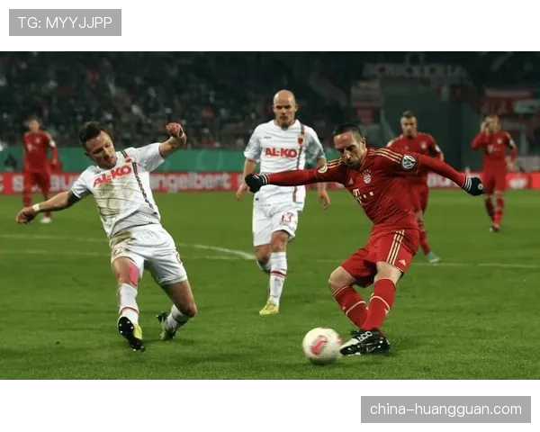 奥格斯堡与霍芬海姆2-2战平，双方各进两球平分秋色